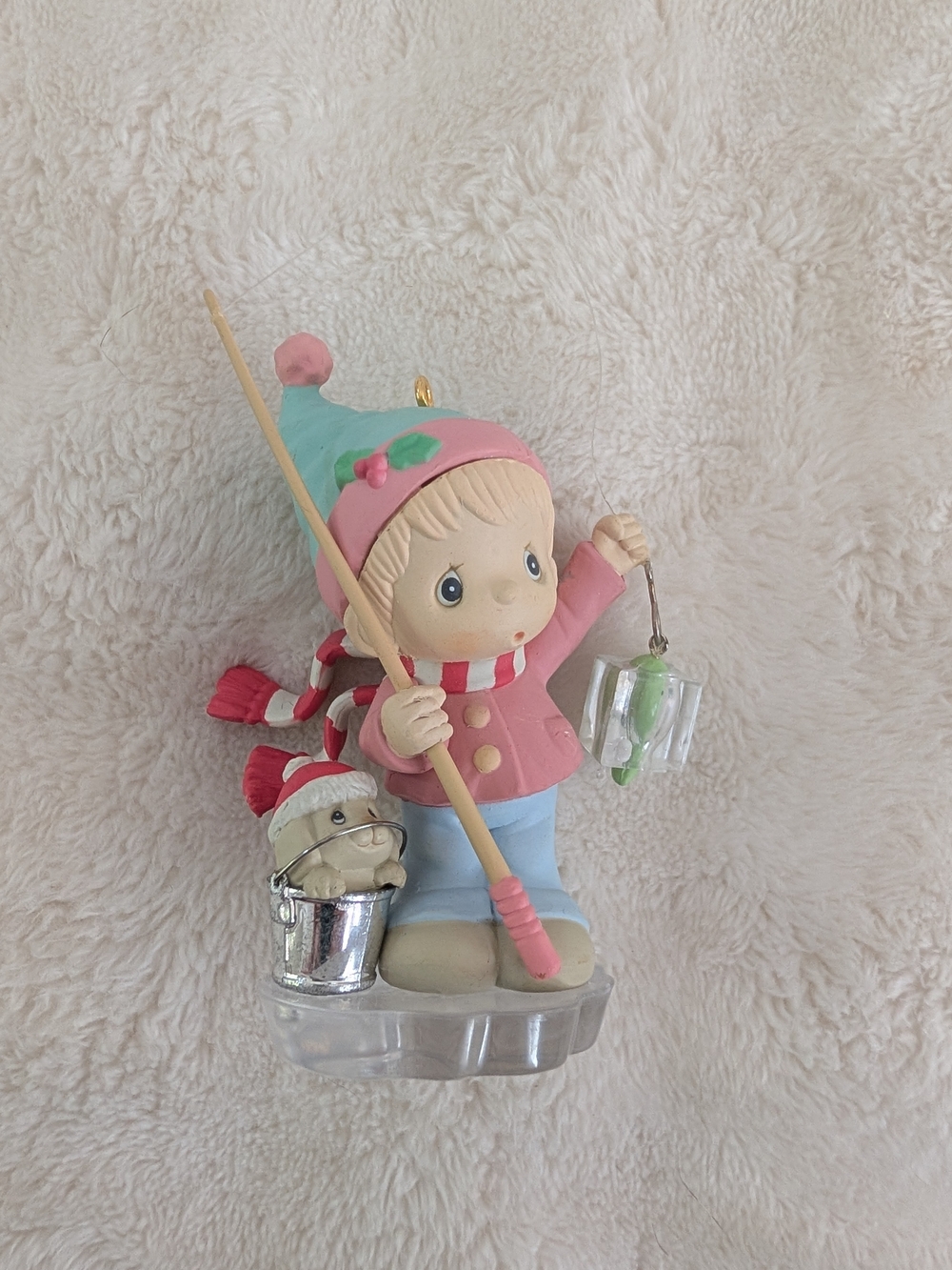 Vintage 1993 Precious Moments Caught Up In The Holidays Ornament 550124 Box